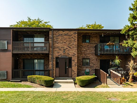2nd image of 18001 Oak Park Ave APT D