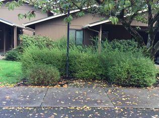 2238 Ridgeway Dr, Eugene, OR 97401