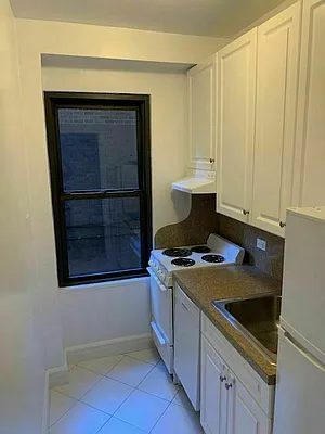 Rented by David Frankel Realty | media 4