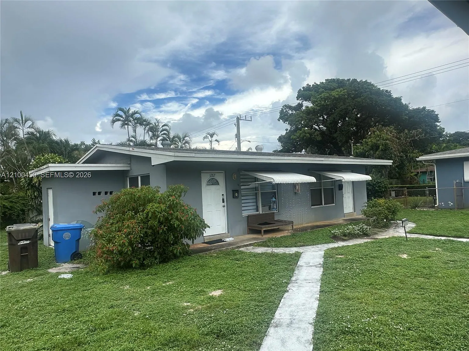 Oakland Park — Photo 2