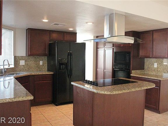 5th image of 8800 Pavia Dr