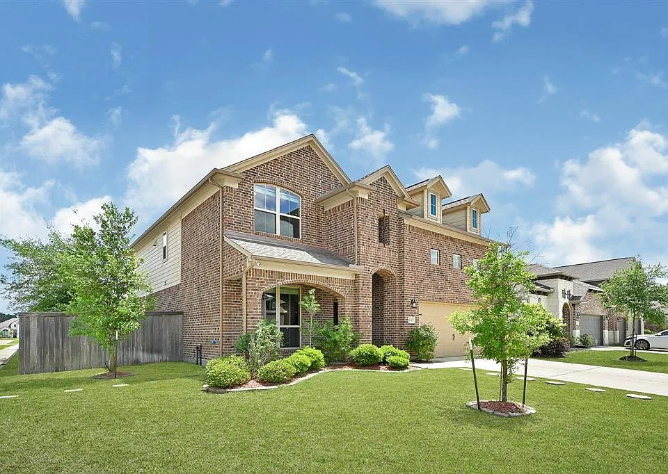 18307 Shallow Hill Ct