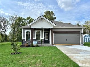1384 N Hunters Crossing Cir, Huntingburg, IN 47542