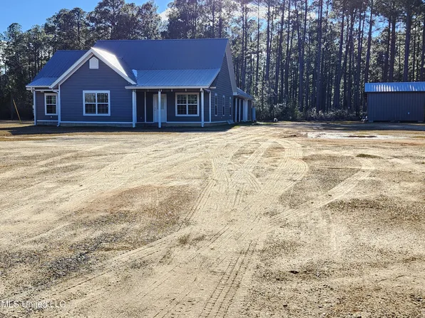 196 W McHenry Rd, Perkinston, MS 39573