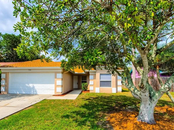 704 45th St E, Bradenton, FL 34208