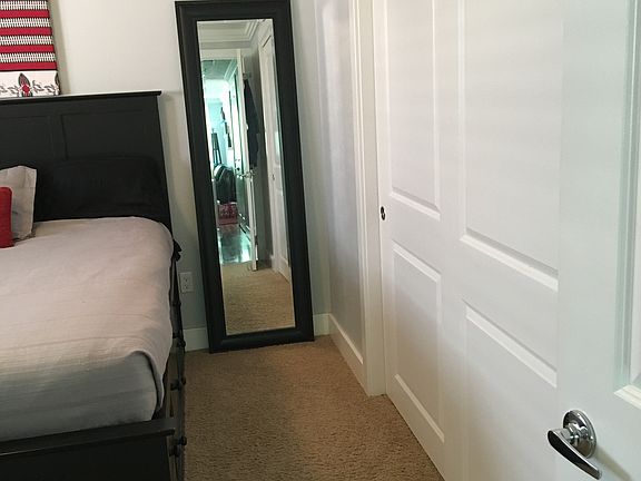 4th image of 1660 Steele St #202