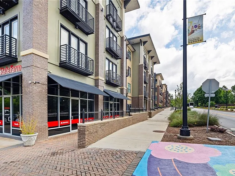 5300 Peachtree Rd #501 — Photo 30