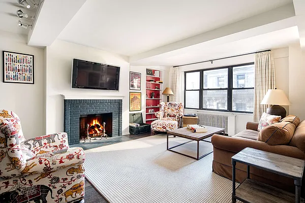 Sold by Compass | media 2