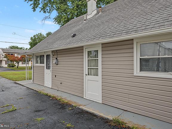 5th image of 113 Rutledge Ave