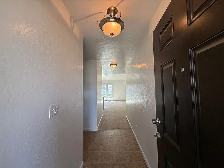 3331 N Linda Vista St — Photo 6