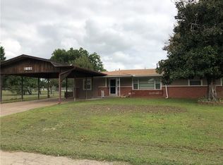 611 E 2nd St, Stroud, OK 74079