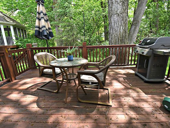 3rd image of 1470 White Oak Ln