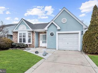 705 Chickory Dr, Mount Laurel, NJ 08054