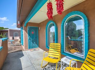 712 Tranquilino Ct NE, Albuquerque, NM 87102