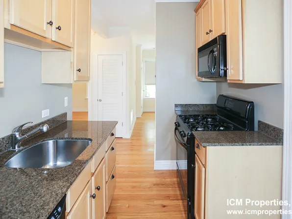 1222 W Waveland Ave #1, Chicago, IL 60613