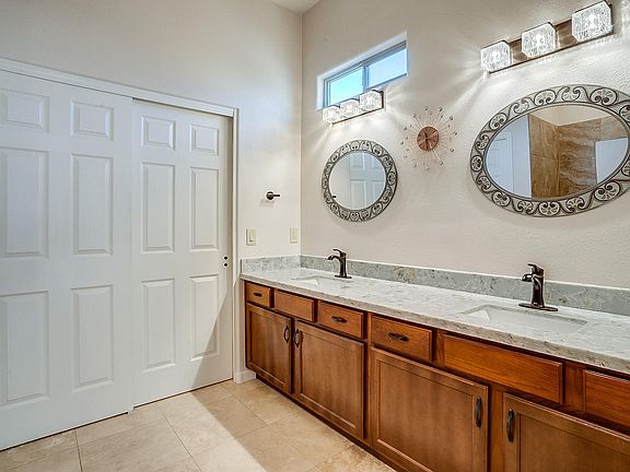 5th image of 38988 S Riverwood Ct