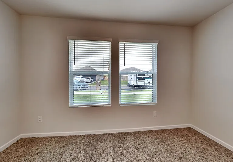 2800 Tracys Mnr — Photo 9