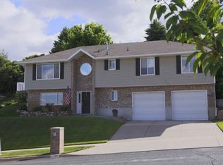 907 Windsor Ln, Bountiful, UT 84010