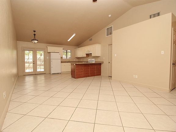 4th image of 2776 S Avenue 2 E #1/2-98