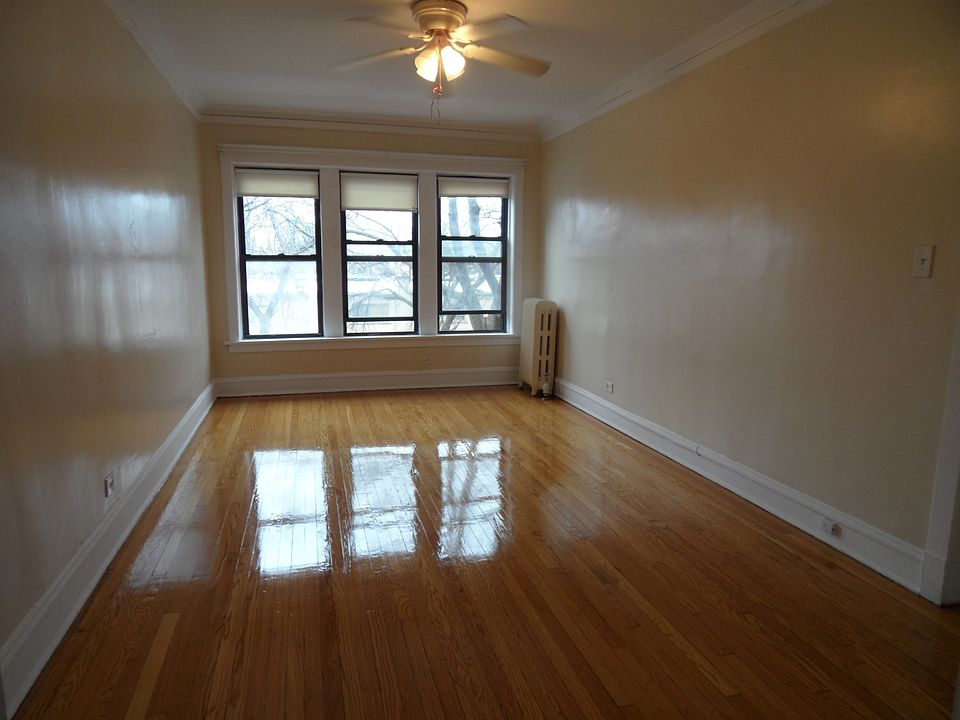1st image of 6404 N Hermitage Ave #2