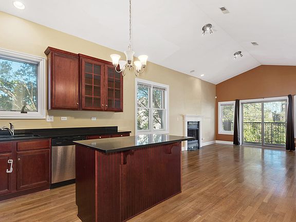 2nd image of 6526 S Kimbark Ave #3N
