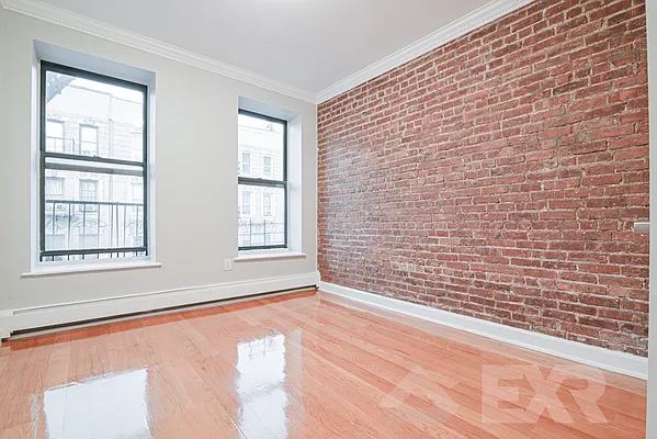 Rented by EXR | media 5