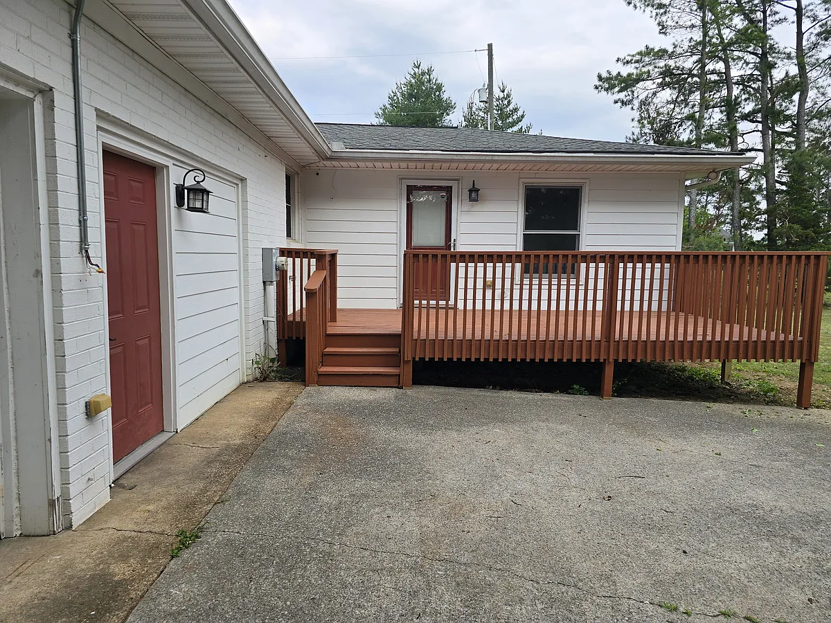 Building Photo - 1244 Neelys Bend Rd