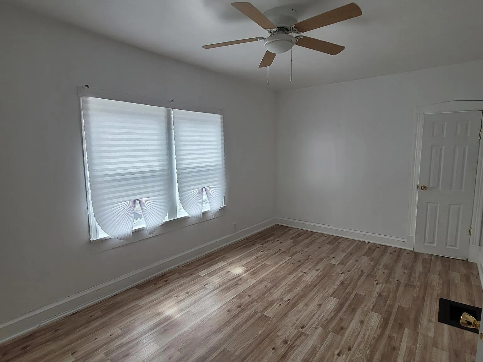 2 bed, 800 sqft, $1,275 — Photo 4