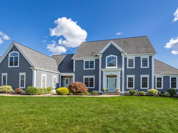 14 Fairway Dr, Northborough, MA 01532