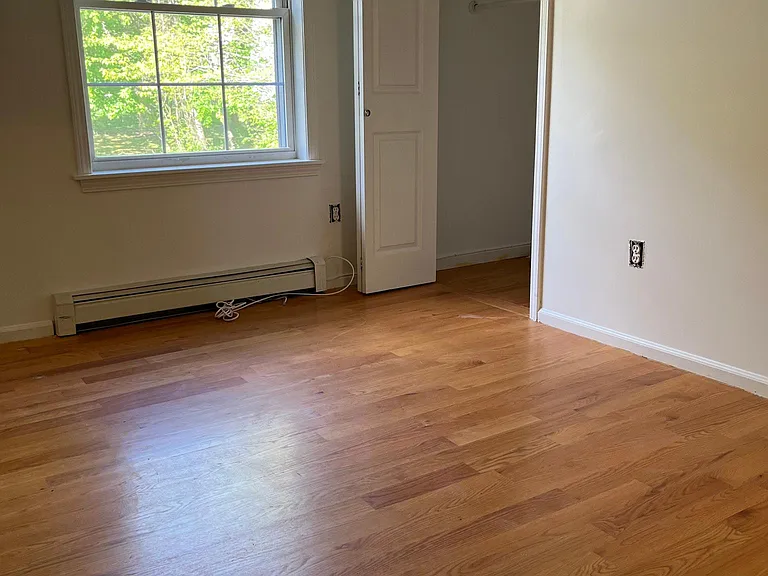 154 Beverly Rd — Photo 52