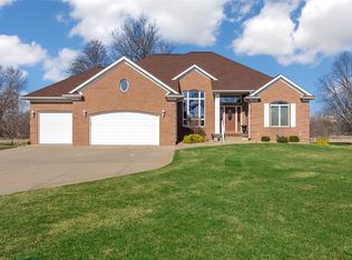 4320 Lucore Rd, Marion, IA 52302