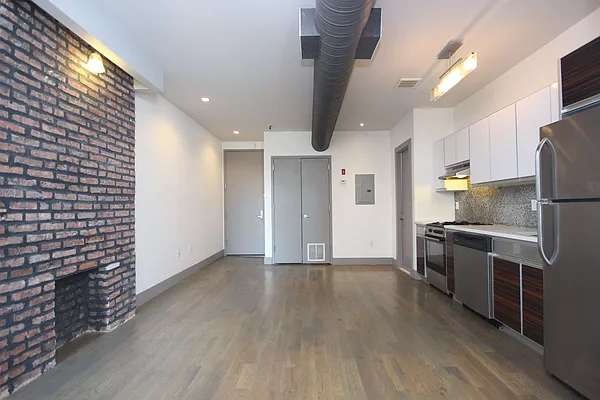 Rented by Nooklyn NYC LLC | media 11