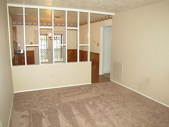 2nd image of 16811 Forest Bend Ave