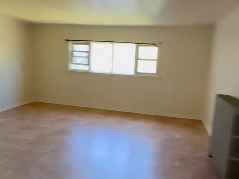 43 Manhattan St #2 — Photo 6