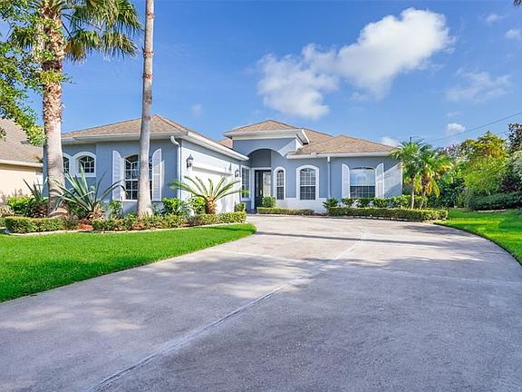 2nd image of 800 Champion Woods Ct