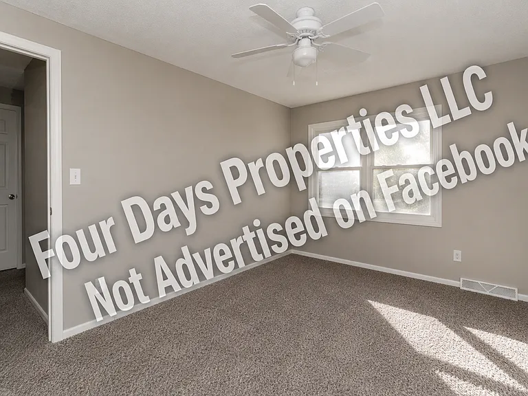 3401 SW 44th Pl — Photo 6