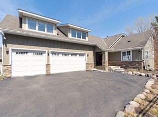 7409 Frontier Trl, Chanhassen, MN 55317