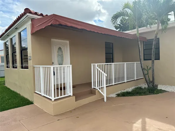 550 SE 2nd St, Hialeah, FL 33010