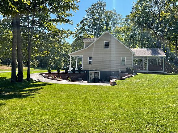 4th image of 3677 Big Earl Dr