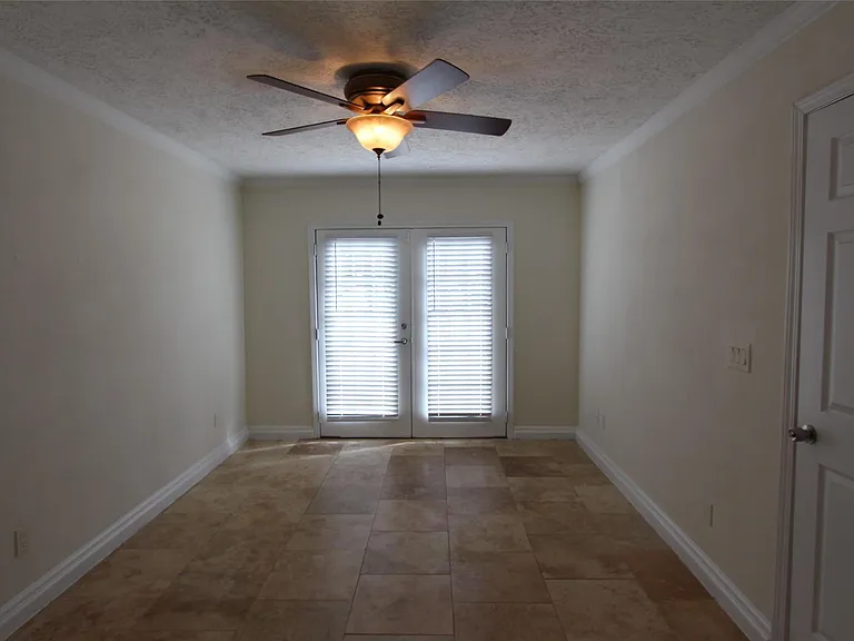 6630 Corbin St — Photo 12