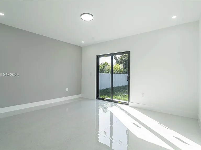 22860 SW 122nd Pl — Photo 5