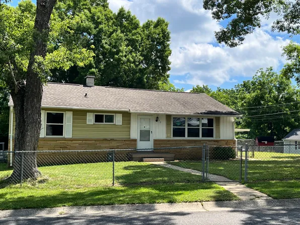 90 Arkansas Ave, Oak Ridge, TN 37830