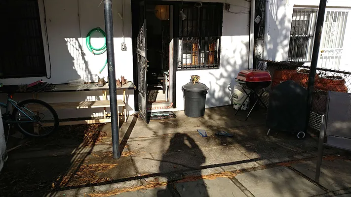 Rented by Halvatzis Realty | media 12