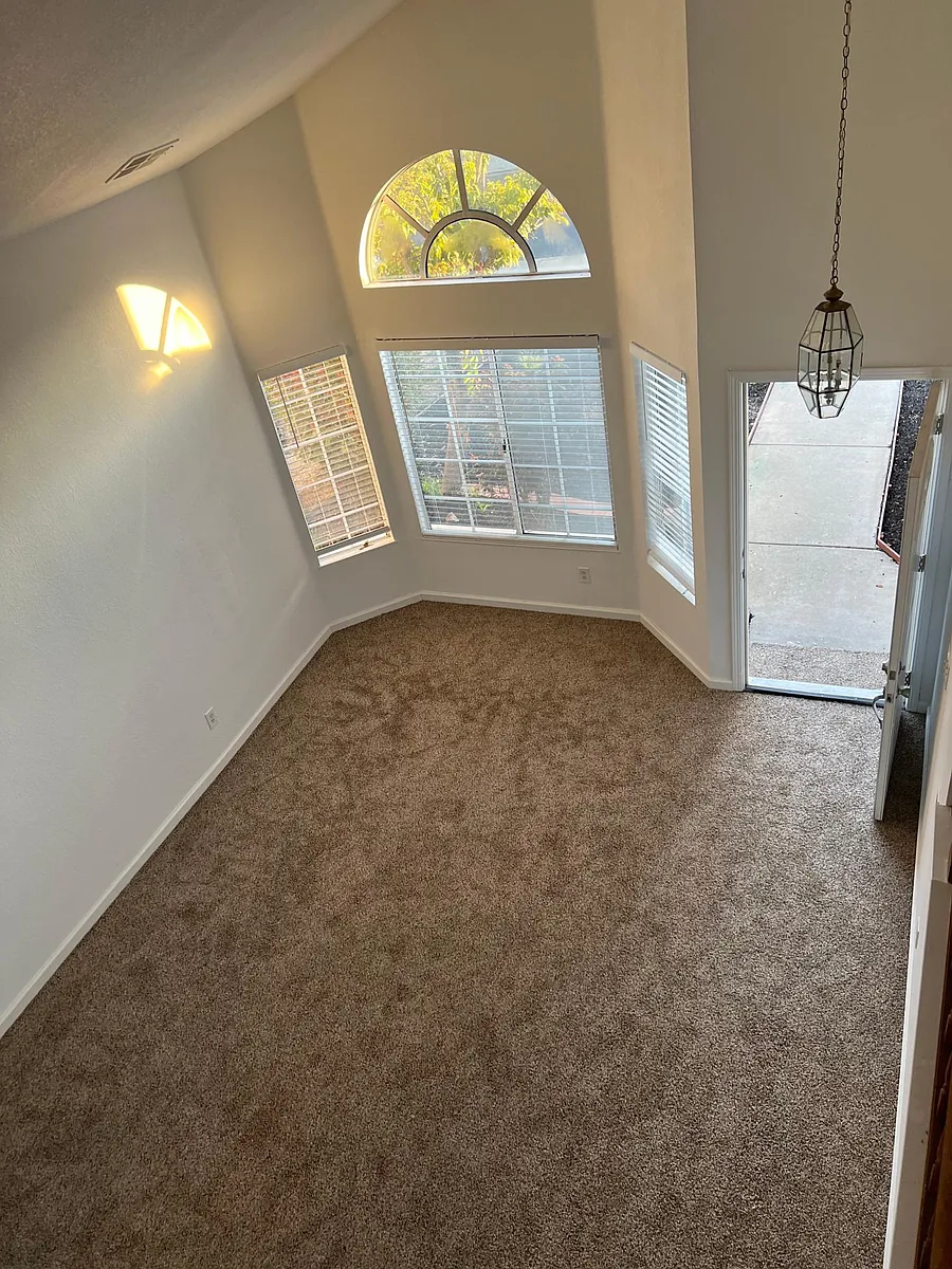 Building Photo - 1005 Larkwood Ct