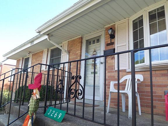 2nd image of 3269 Blueacres Dr