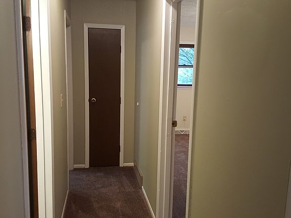 4th image of 322 N. High