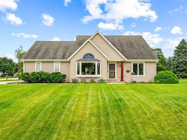 200 Woodfield DRIVE, Eagle, WI 53119