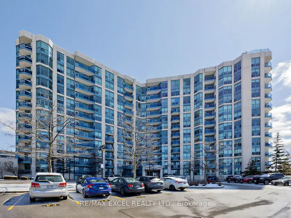 340 Watson St W #916, Whitby, ON L1N 9G1