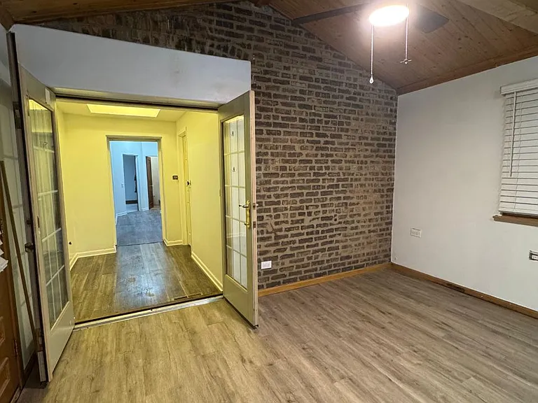 6135 S Massasoit Ave #1 — Photo 22