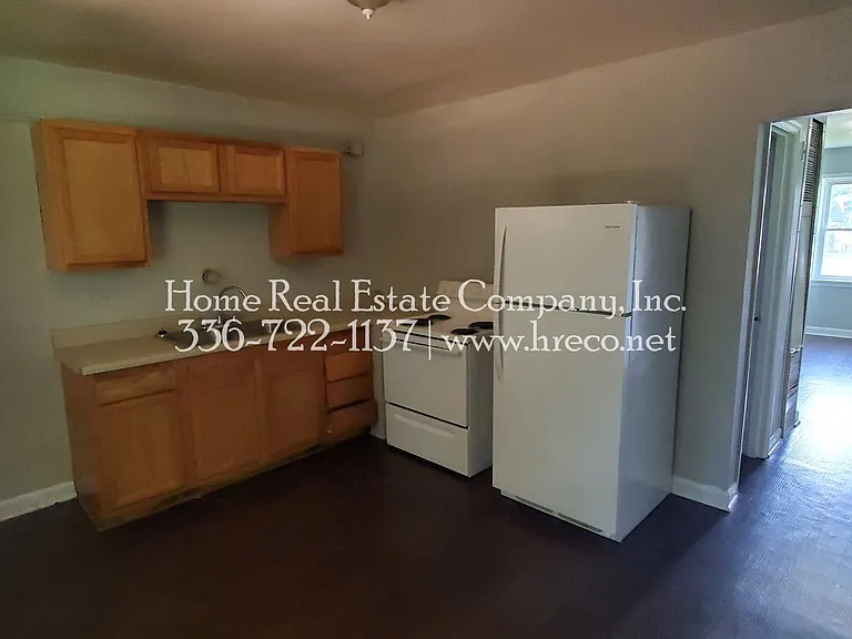 2336 N Cherry St #B — Photo 2